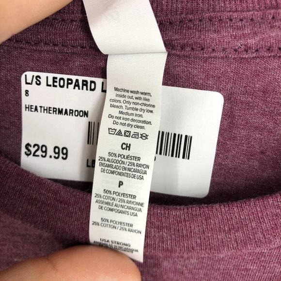 Leopard Kiss Lips Maroon Top Burgundy Small tee - Picture 2 of 4